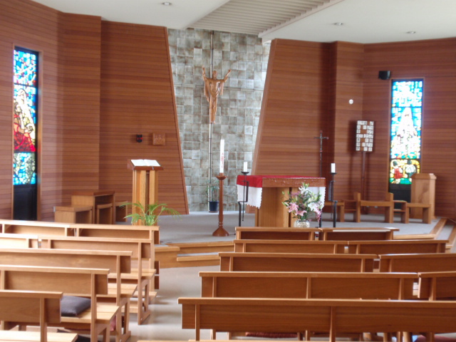 カトリック横須賀大津教会聖堂　カトリック横浜司教区